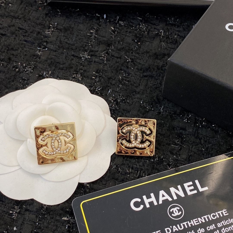 Ch**el earrings